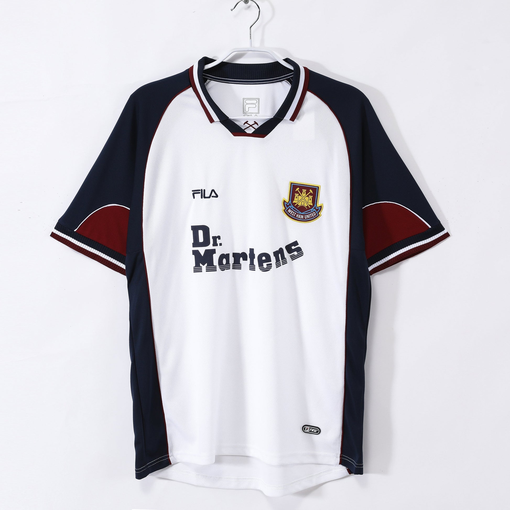 00/01 away retro football shirt