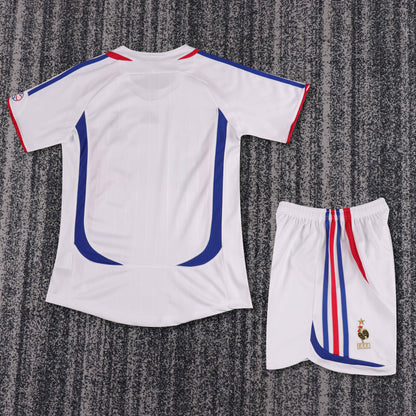 2006 children's away football jersey