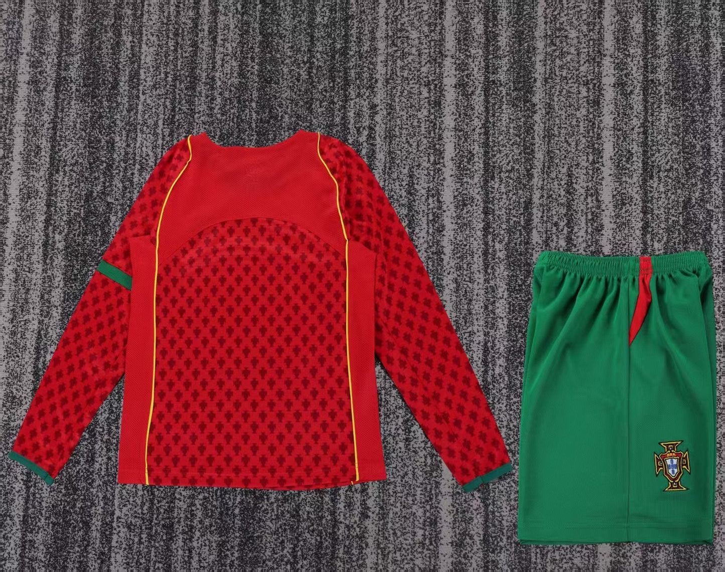 2004 Children's Home Retro Long Sleeve Set - back view