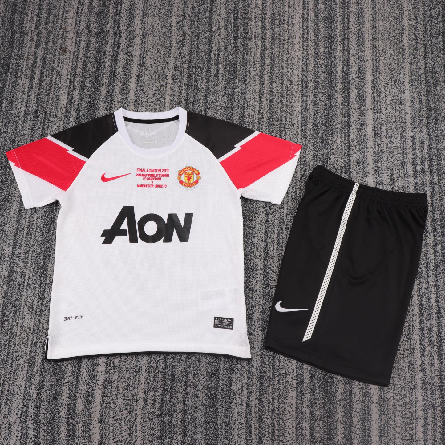 11/12 children's third football jersey