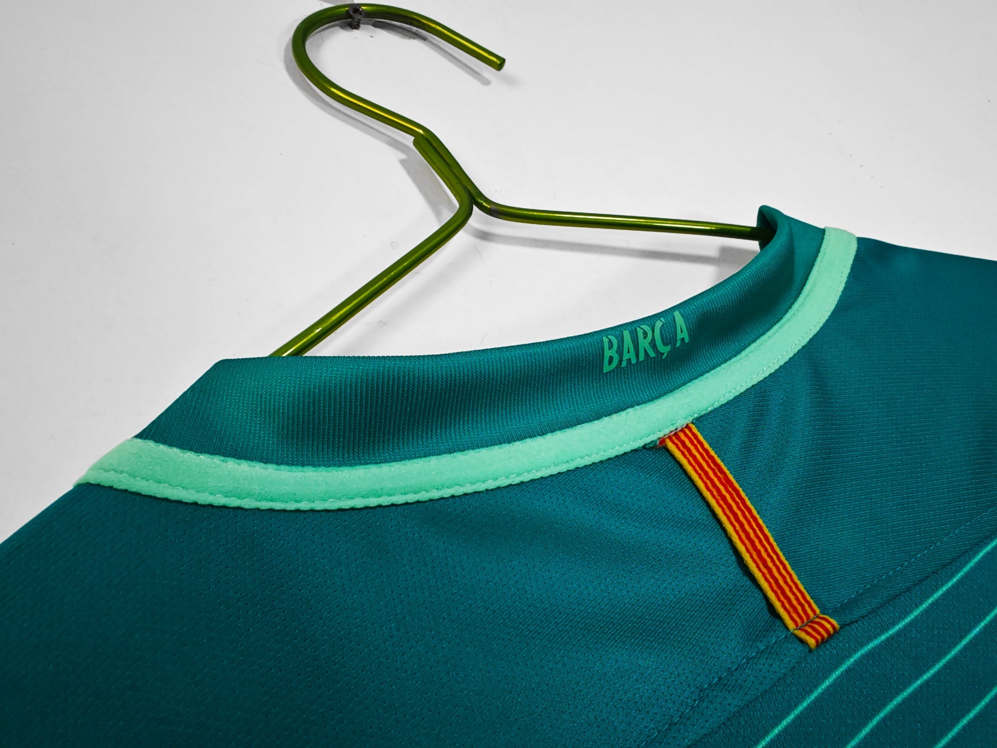 16/17 third retro football shirt