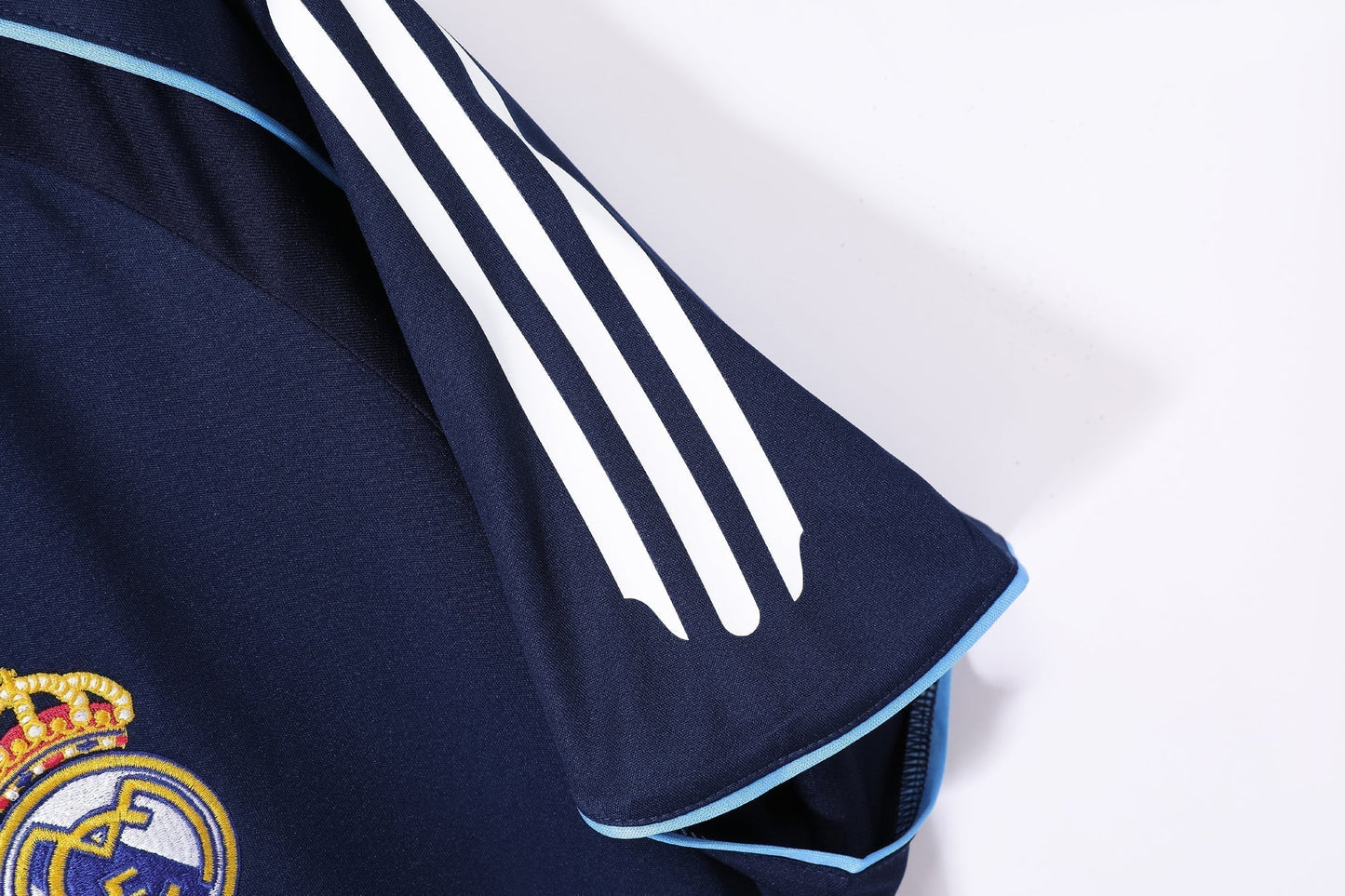 05/06 away retro football shirt