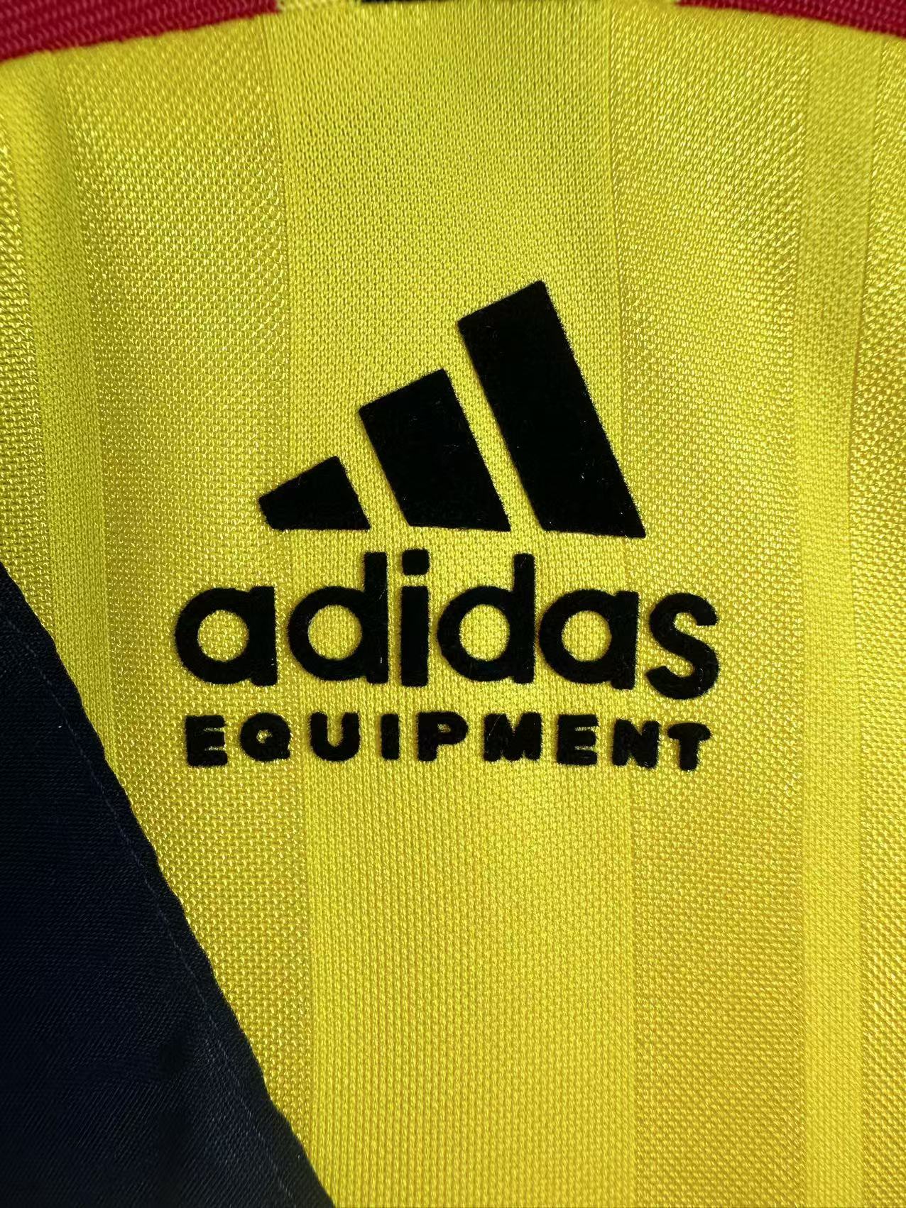 93/94 away retro football shirt