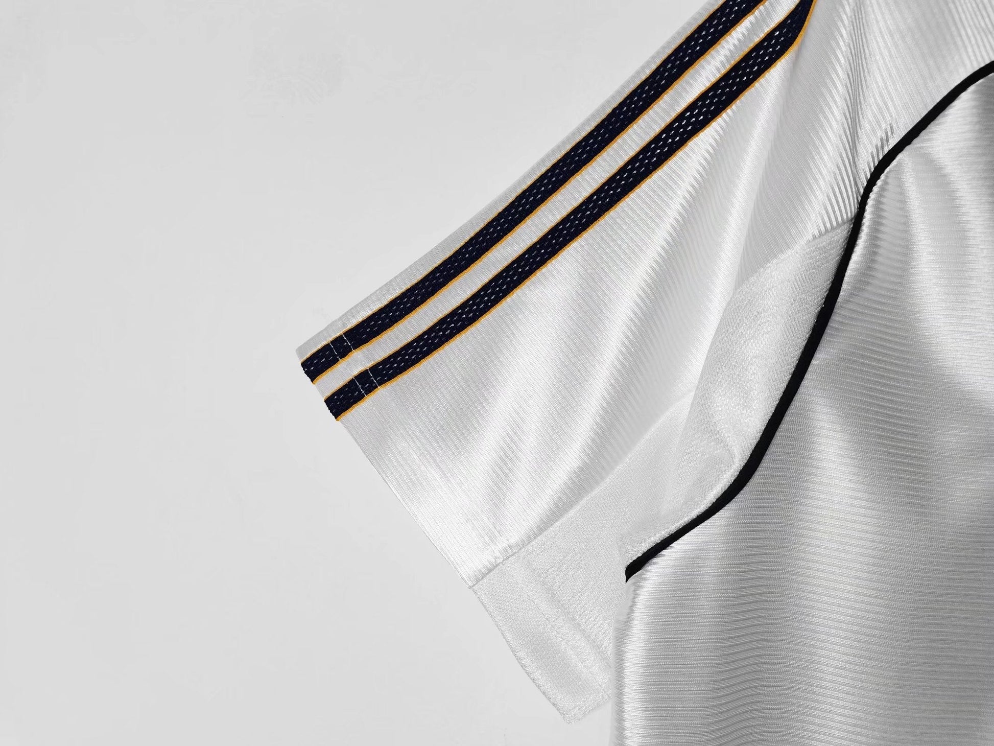 98/99 home retro football shirt