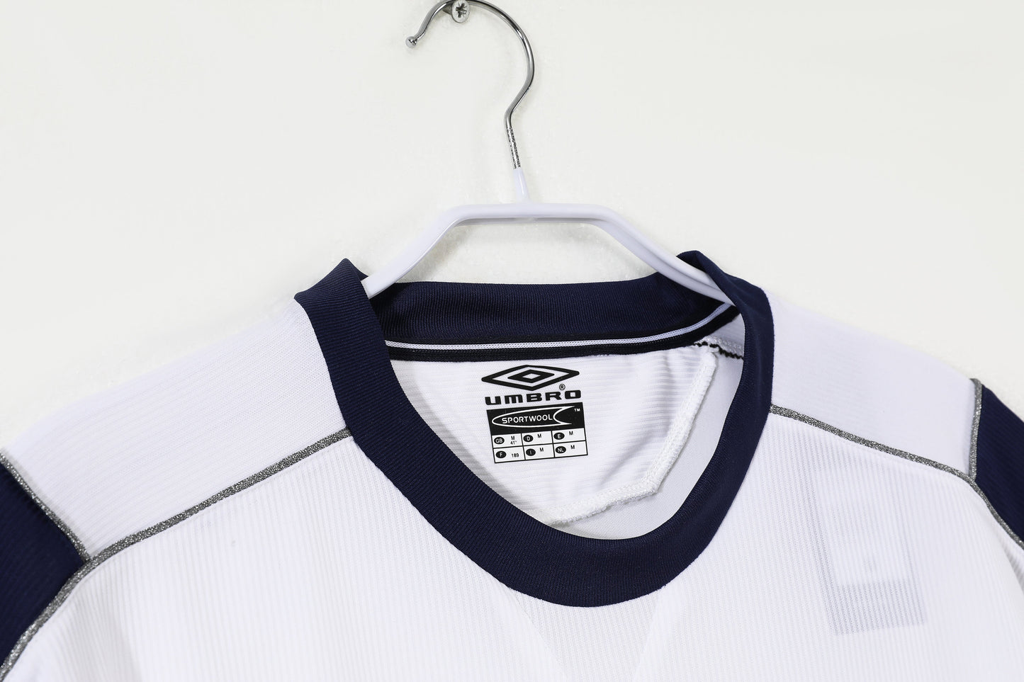 00/01 away retro football shirt