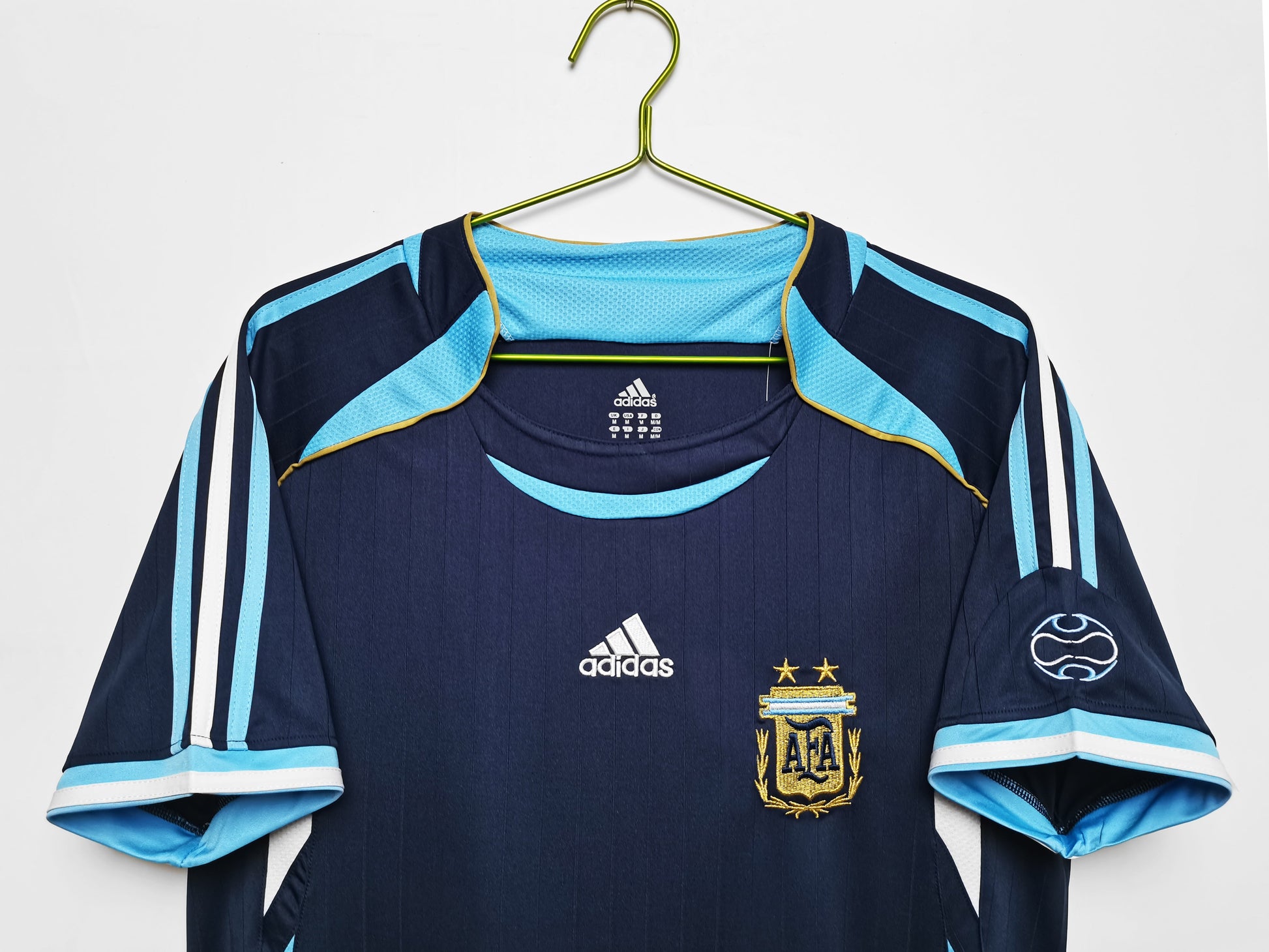 2006 away retro football shirt
