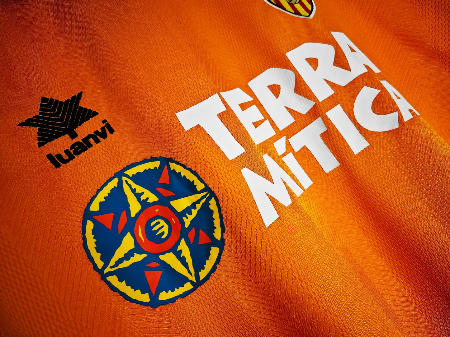 99/00 away retro football shirt