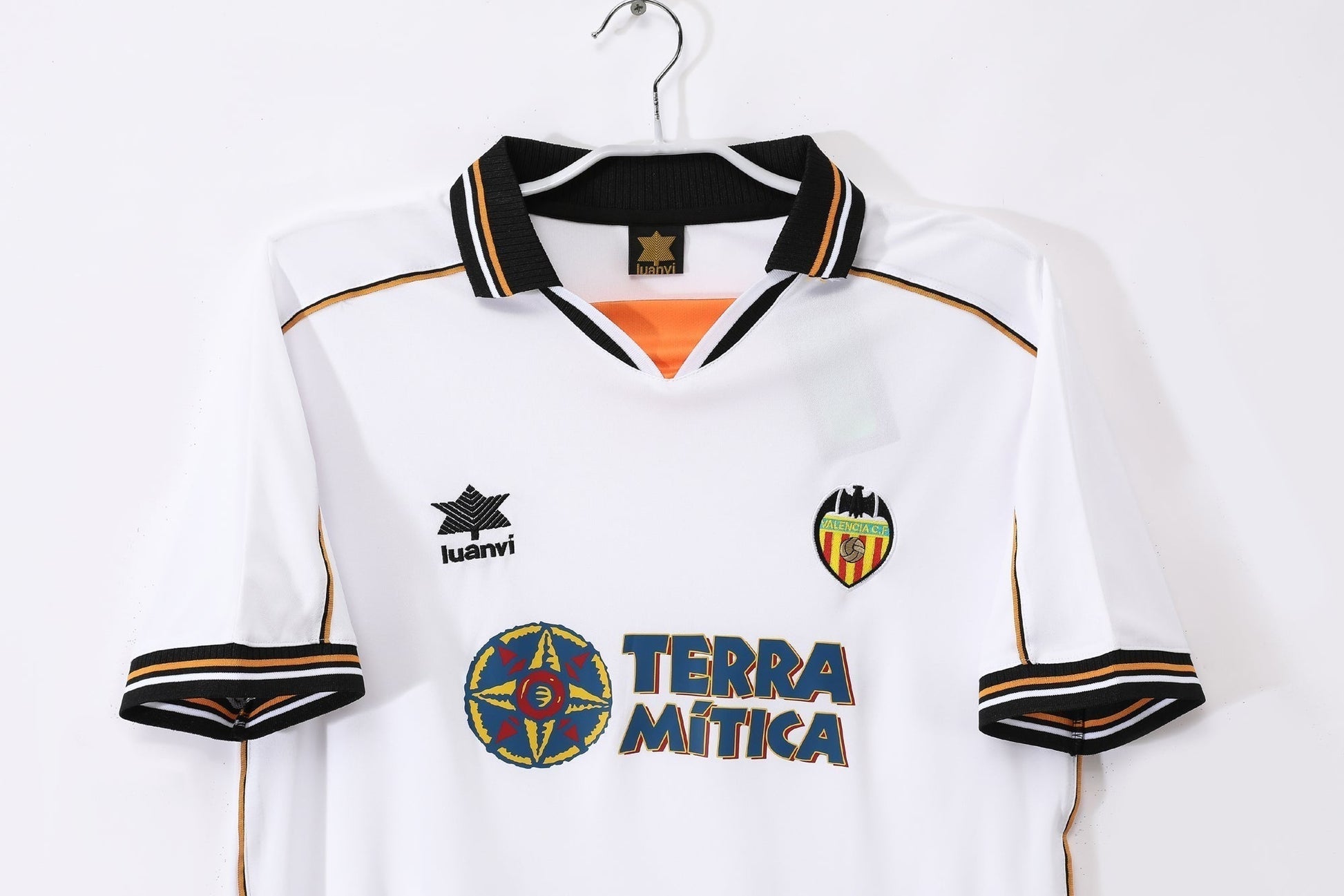 99/00 home retro football shirt