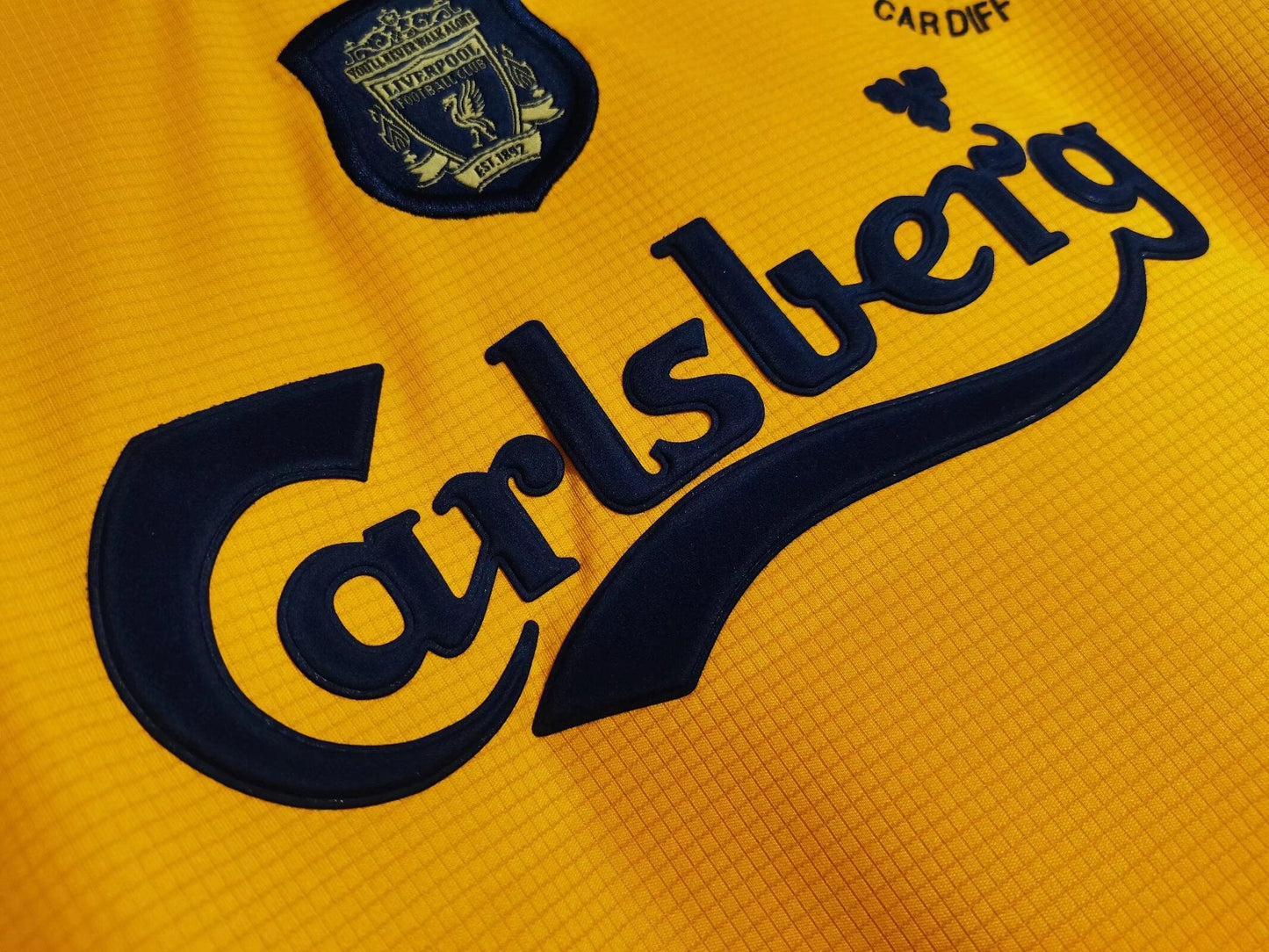 00/01 away retro football shirt