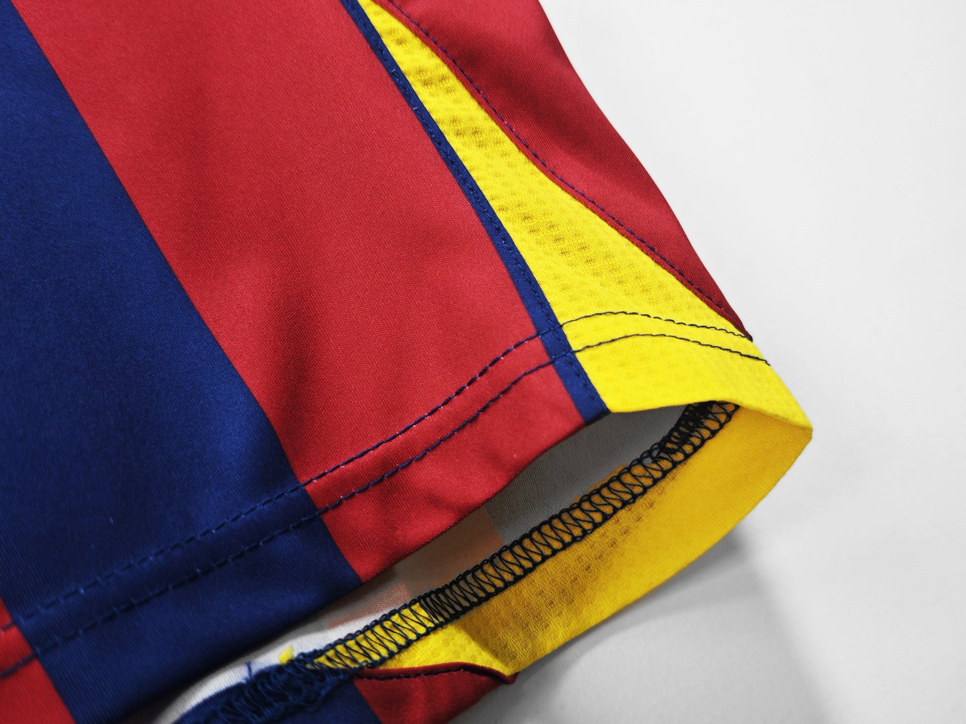 2005/06 home retro football shirt