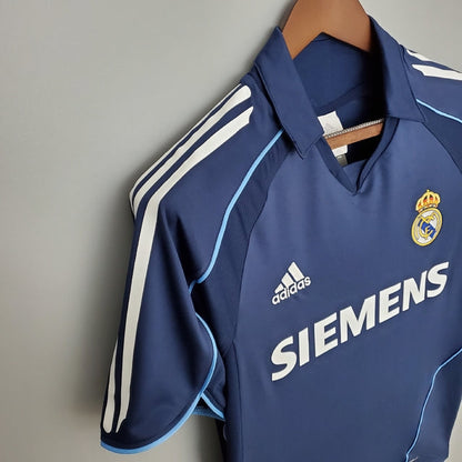 05/06 retro football shirt