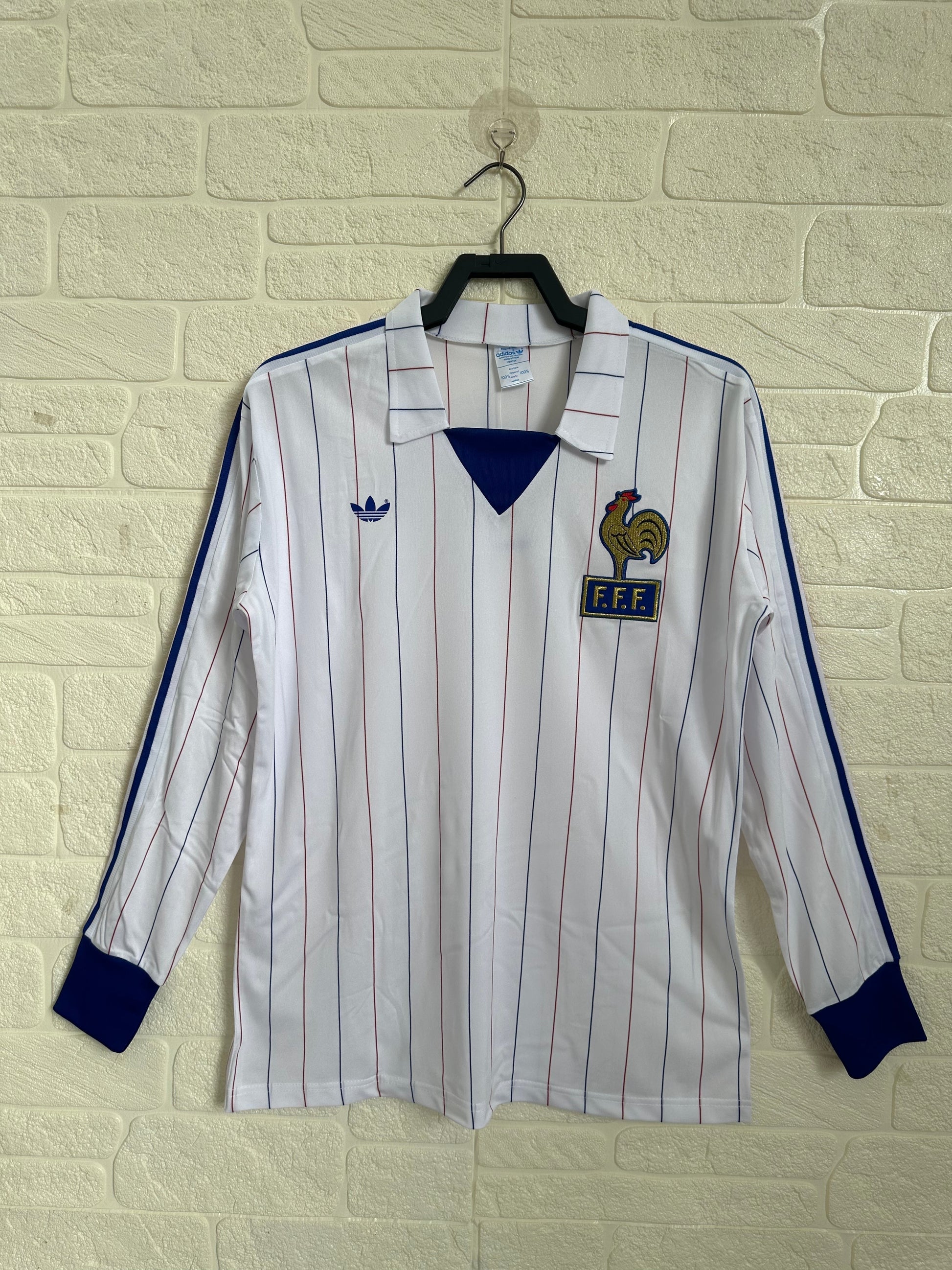 1980/82 away retro football shirt