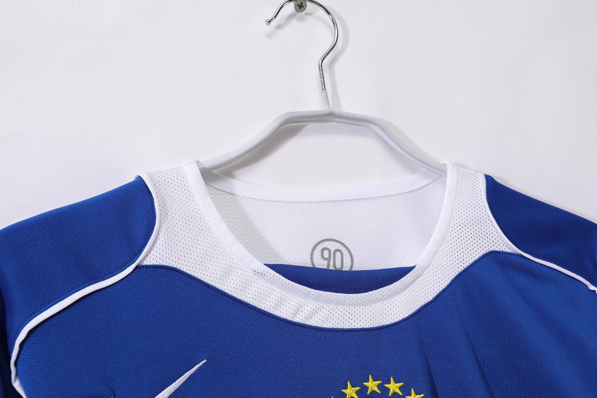 2004 away retro football shirt