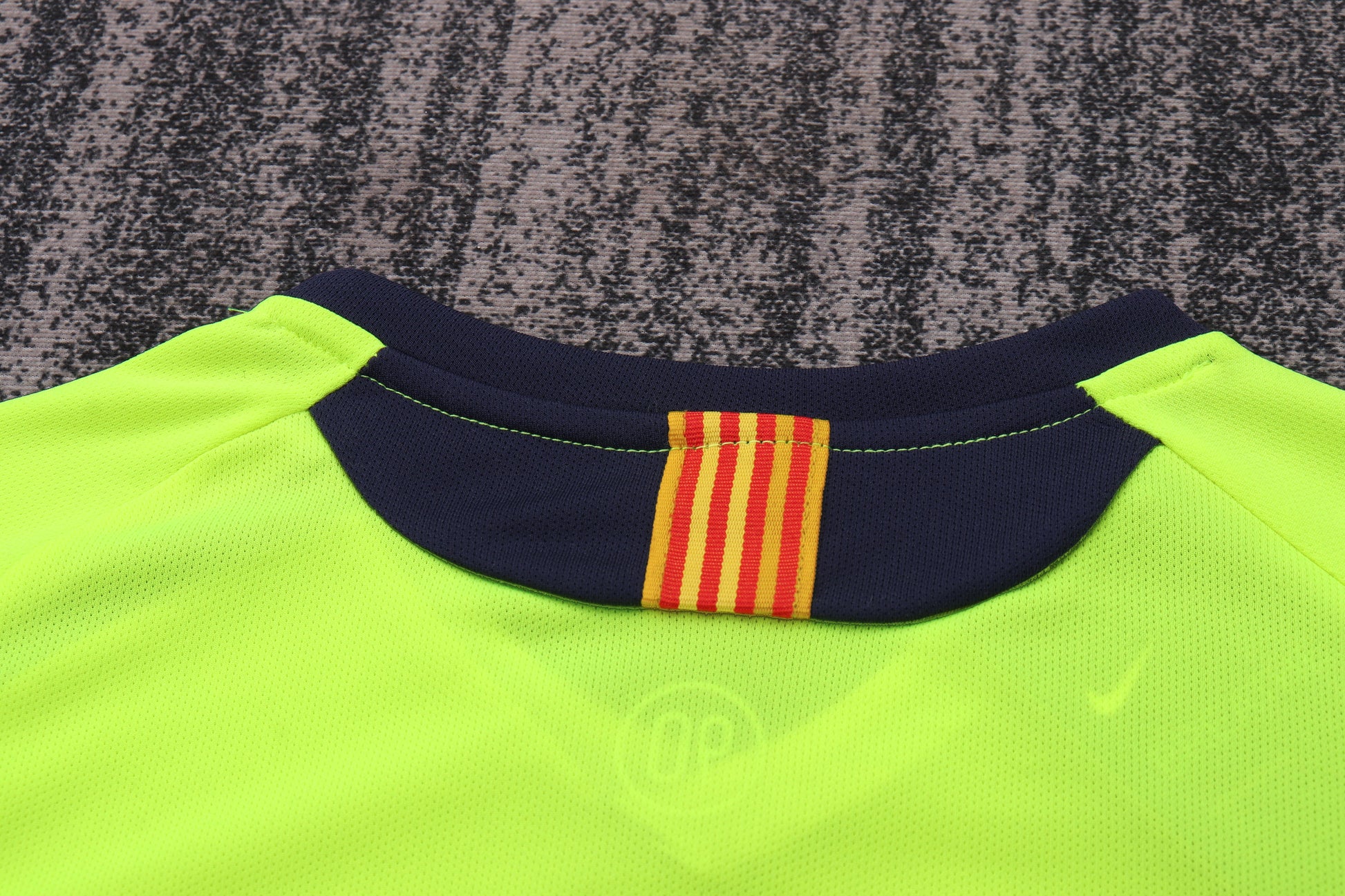 05/06 children's away football jersey