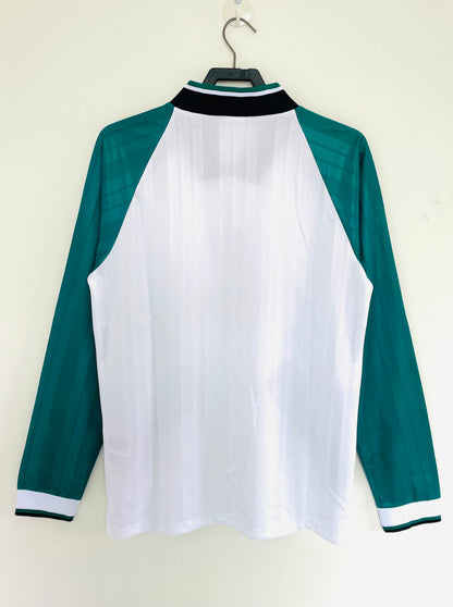 93/95 away retro football shirt