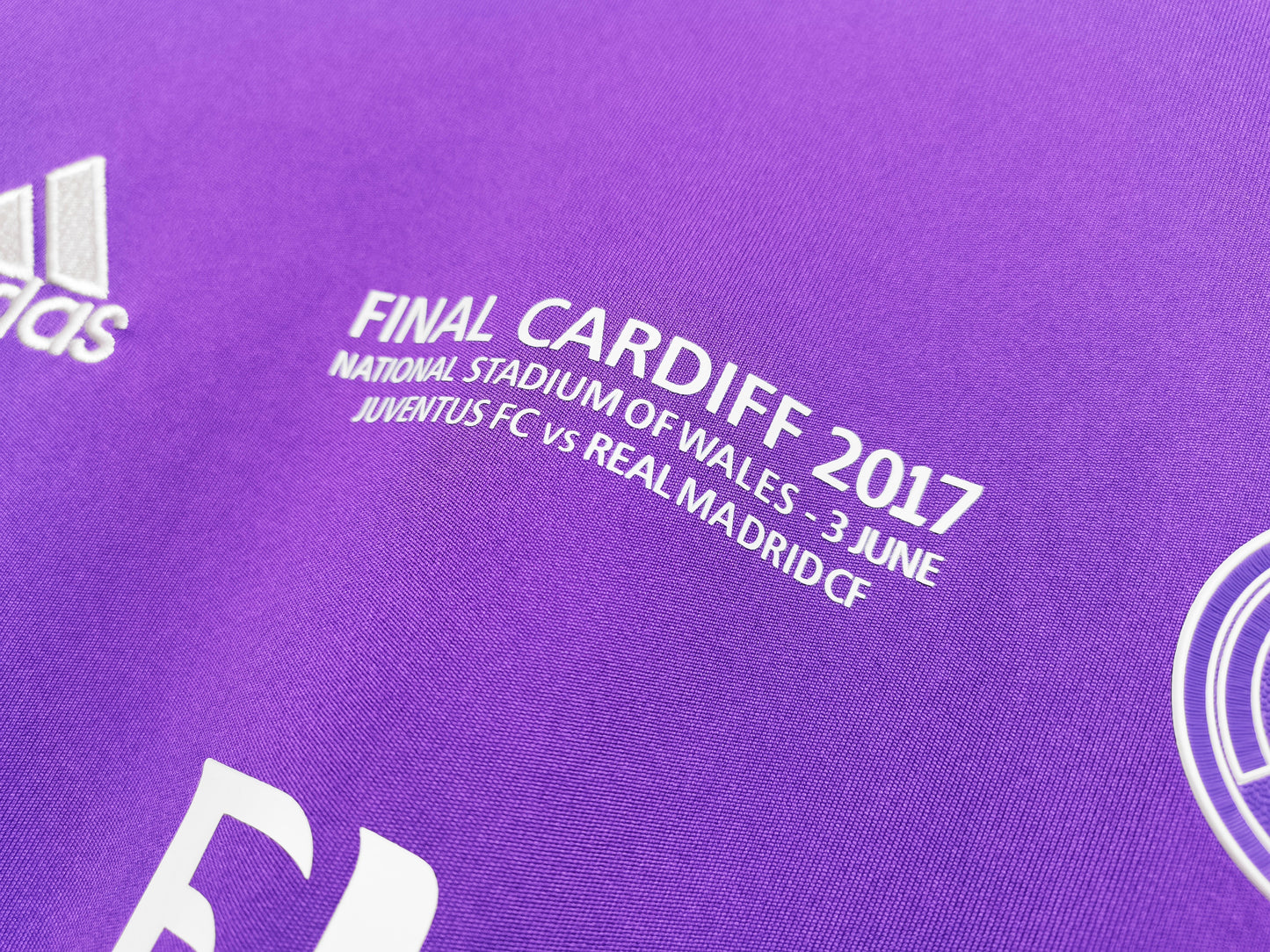 16/17 away retro football shirt