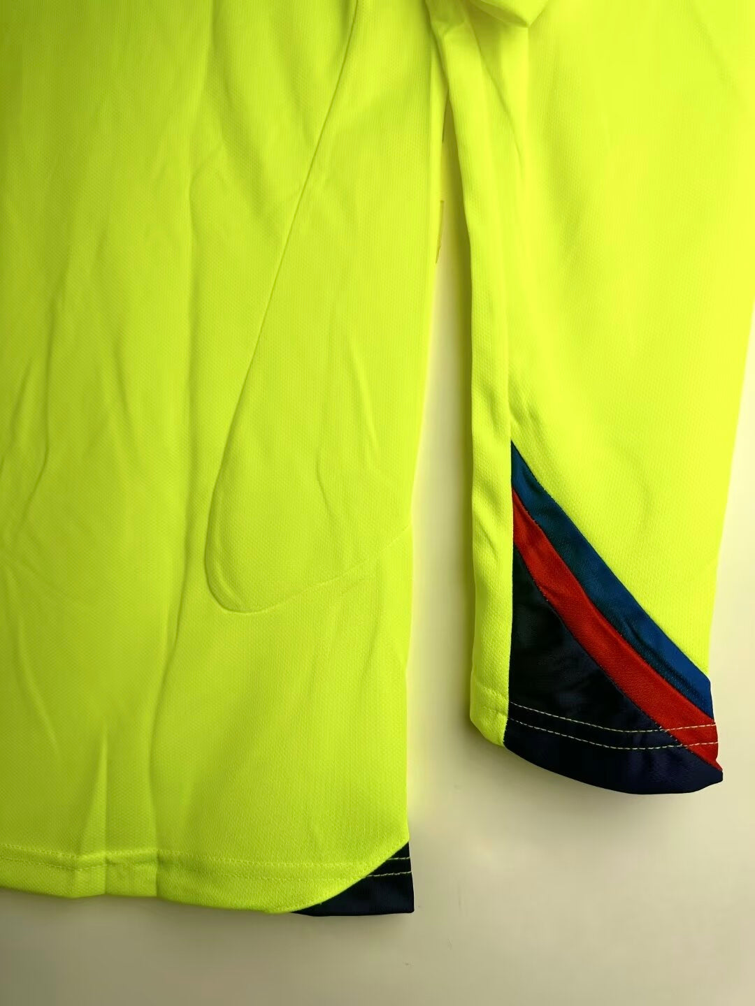 05/06 away retro football shirt