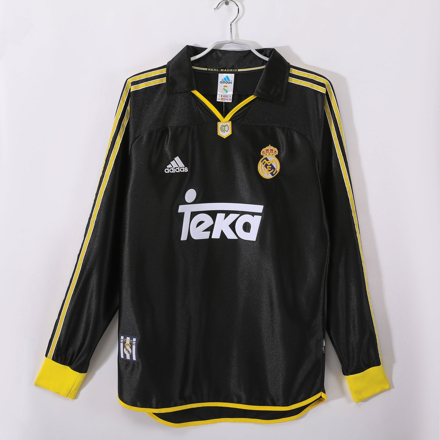 99/01 away retro football shirt