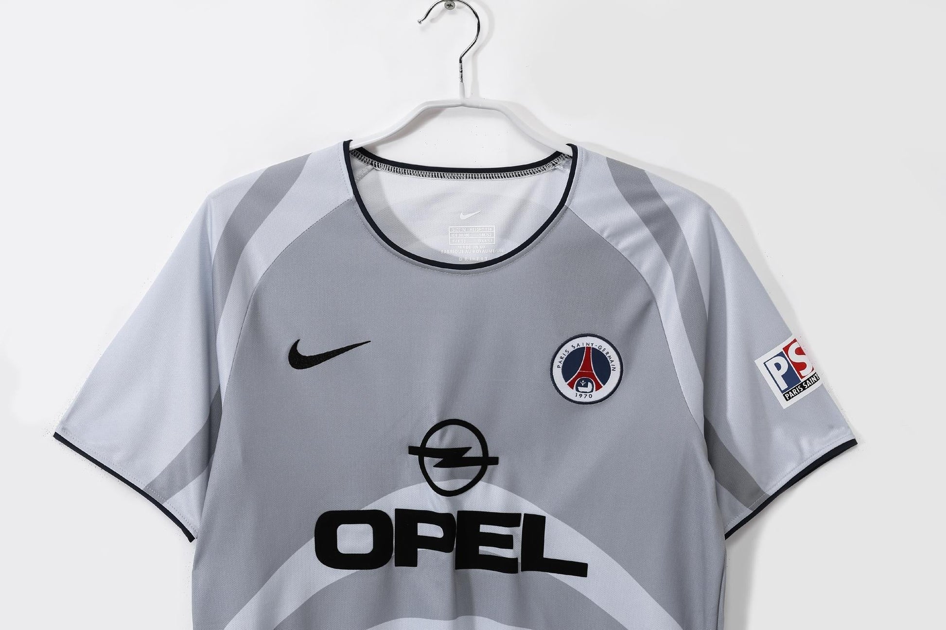 01/02 away retro football shirt
