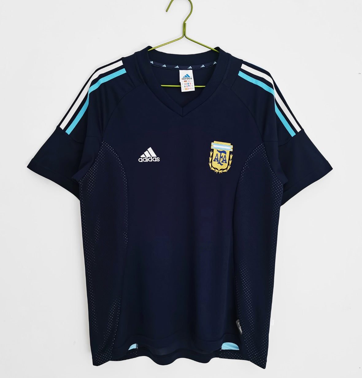 2002 away retro football shirt