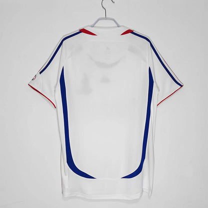 2006 away retro football shirt