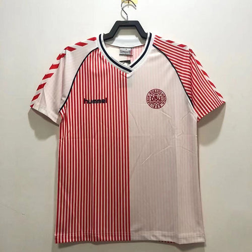 1986 away retro football shirt