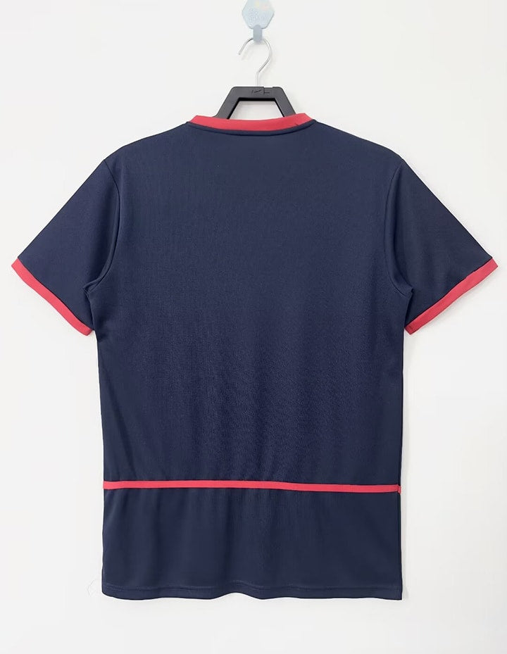 2002/04 away retro football shirt