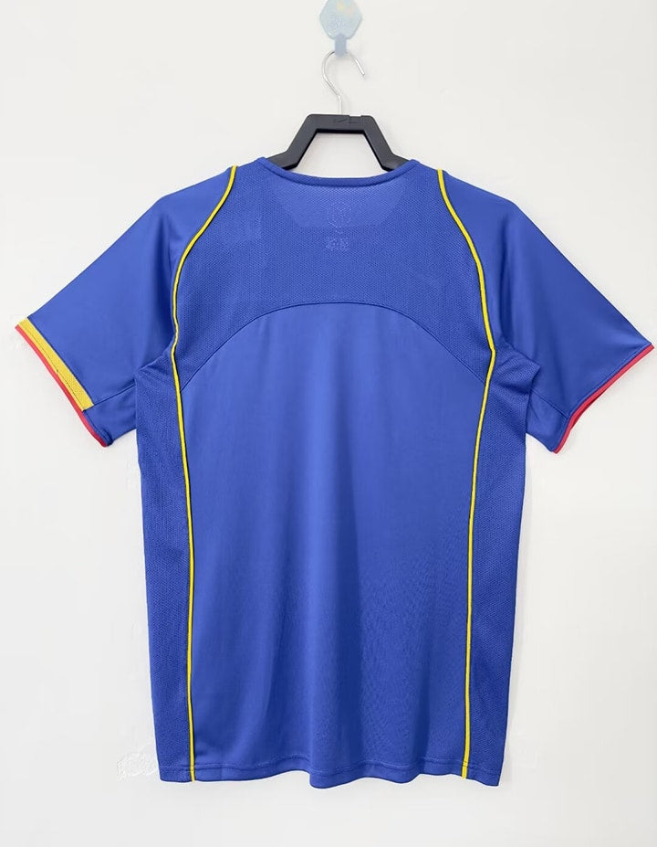 2004/05 away retro football shirt