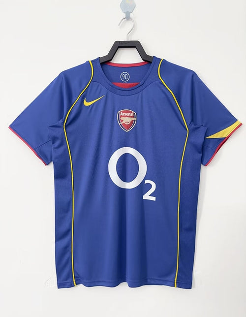 2004/05 away retro football shirt