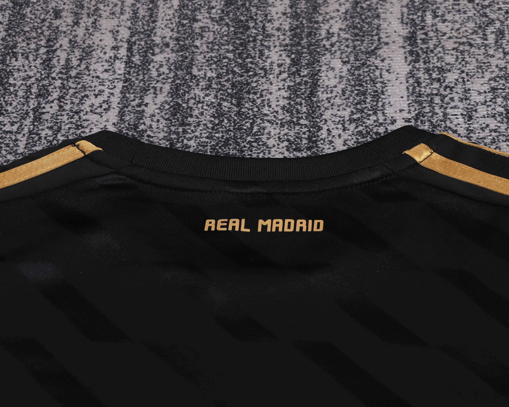11/12 children's away football jersey