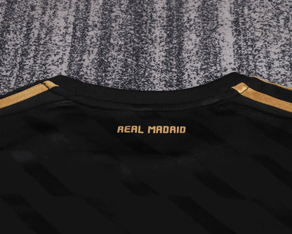 11/12 children's away football jersey