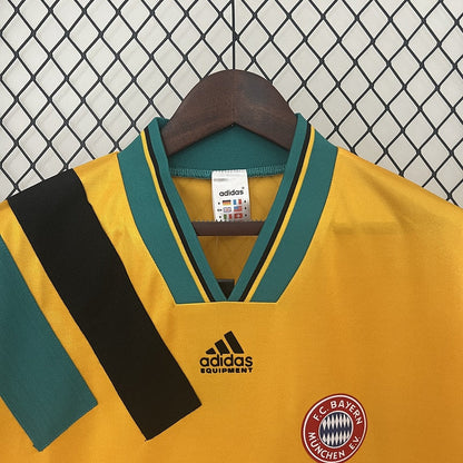 1993/95 away retro football shirt