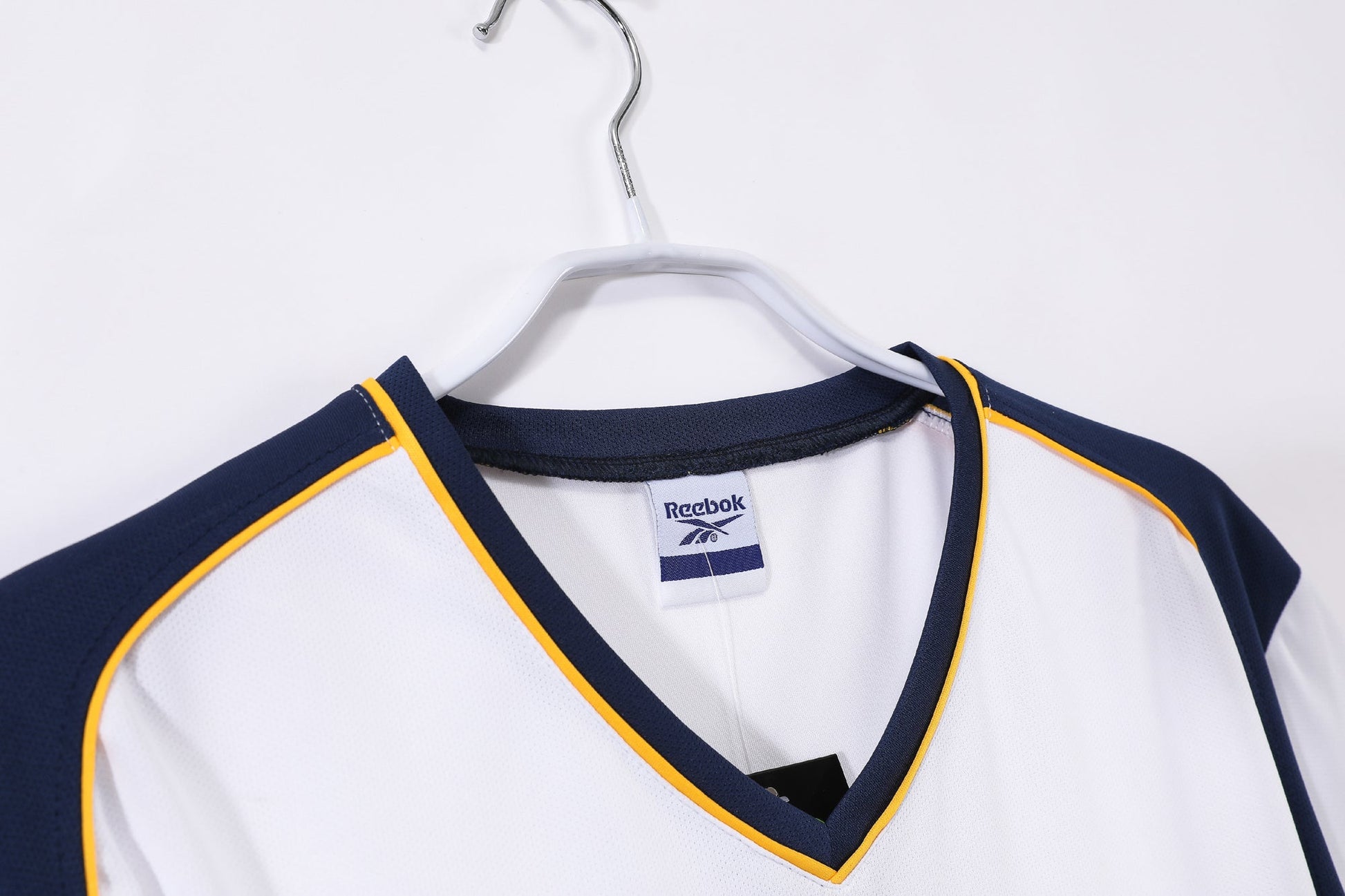 01/02 away retro football shirt
