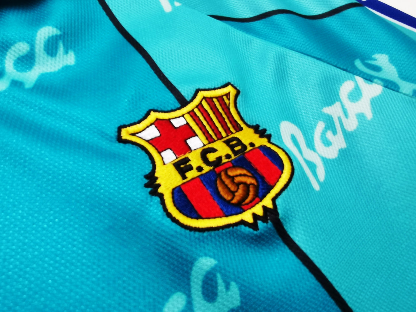 1995 away retro football shirt