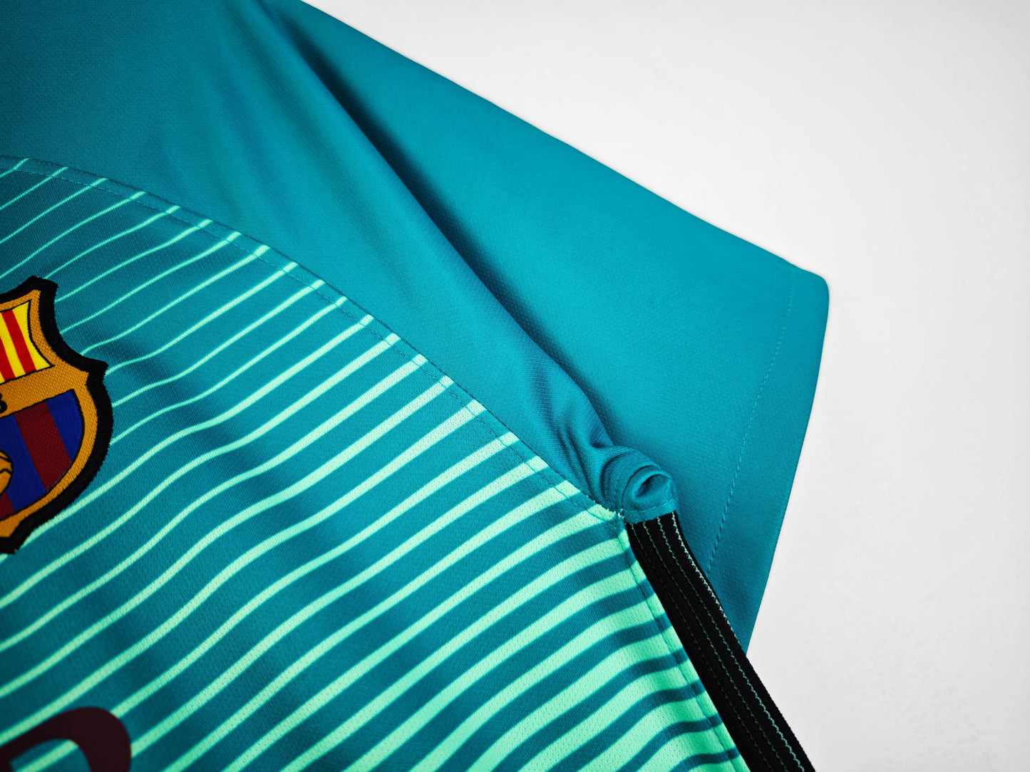 16/17 third retro football shirt