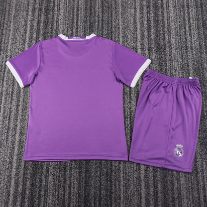 16/17 children's away football jersey