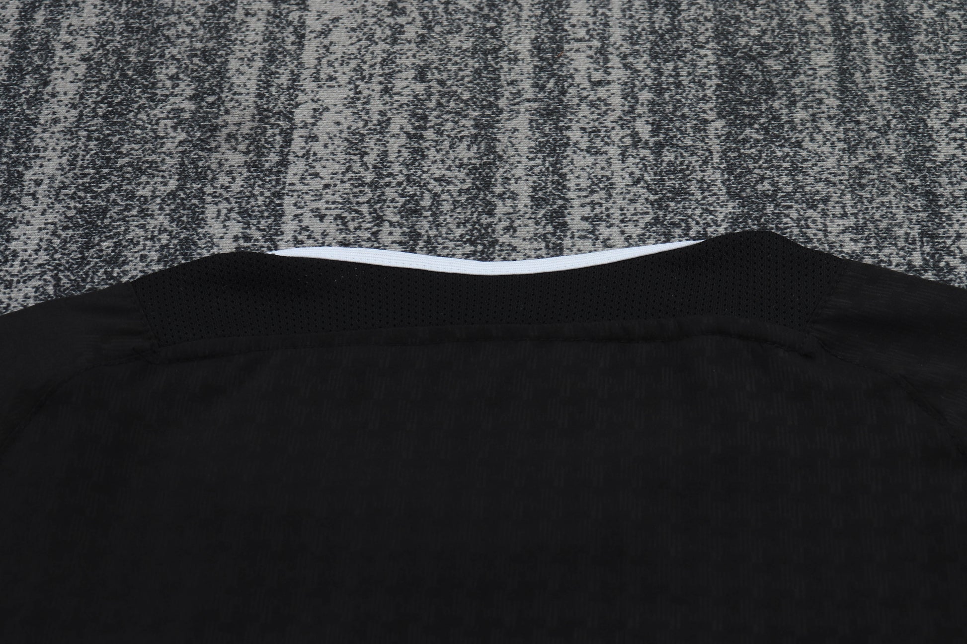 03/04 children's away football jersey