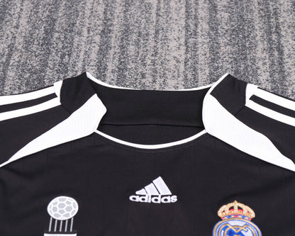 06/07 children's away football jersey