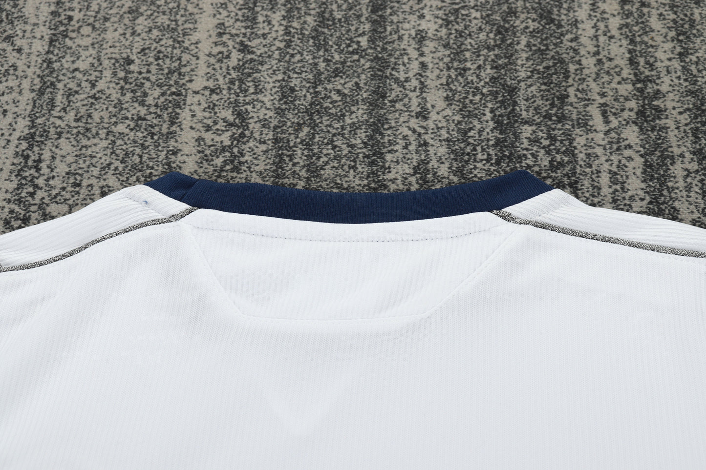 00/01 children's away football jersey
