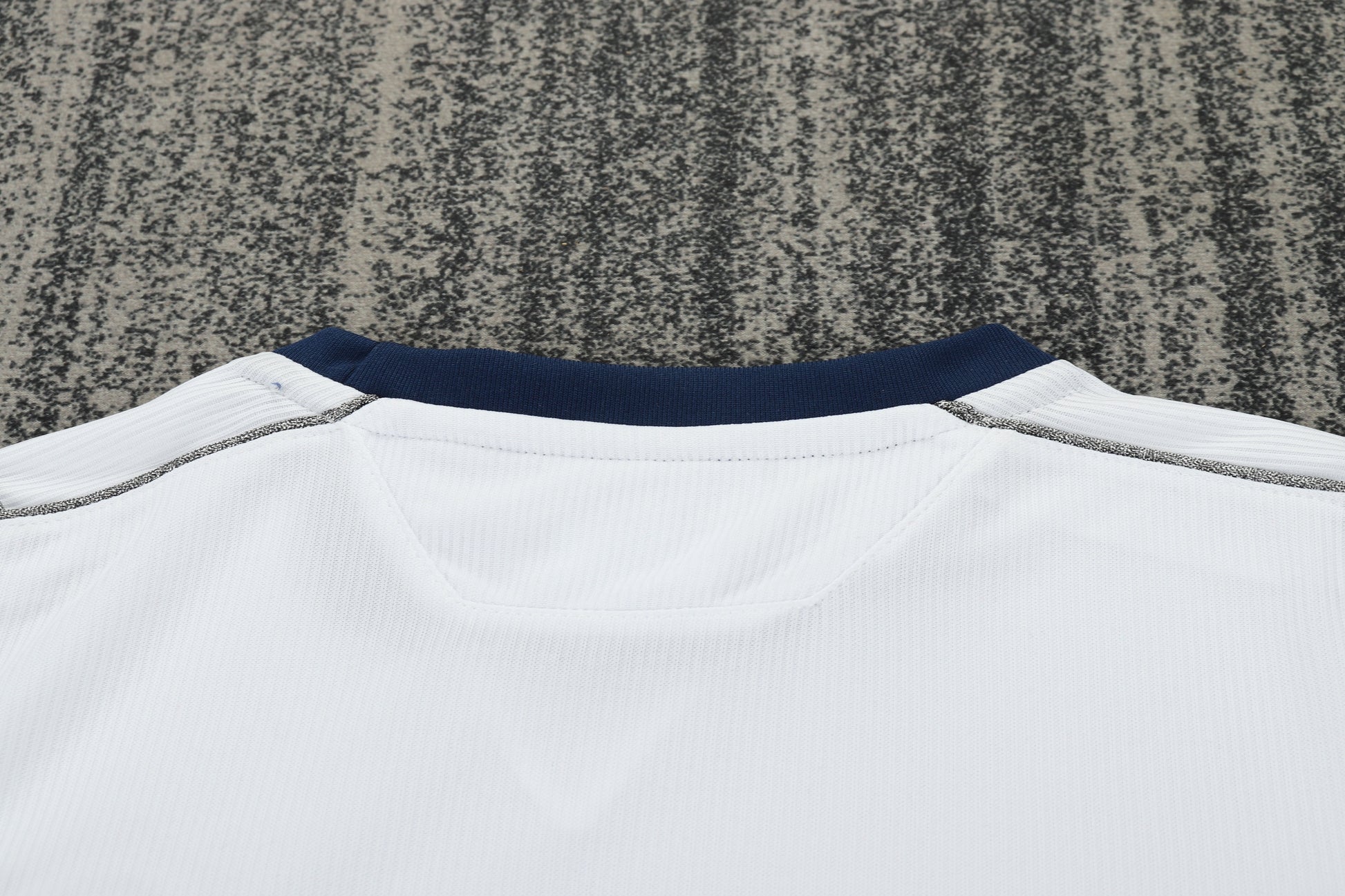 00/01 children's away football jersey