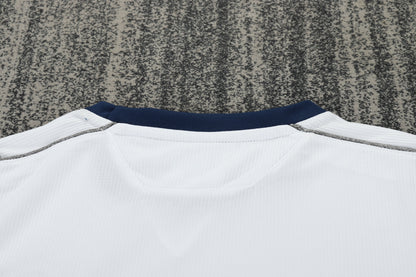 00/01 children's away football jersey
