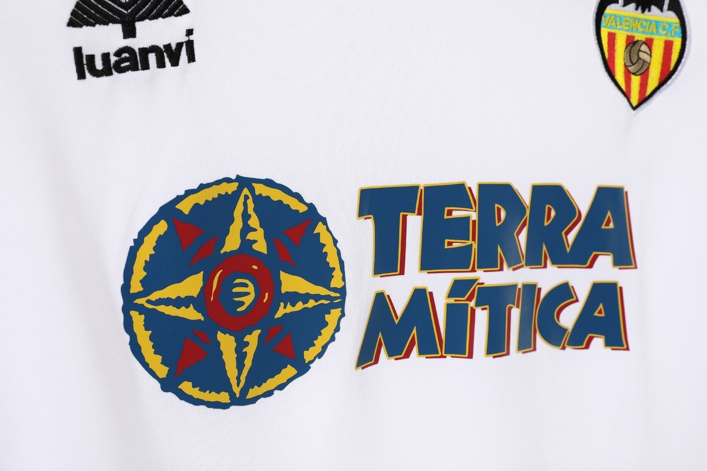99/00 home retro football shirt