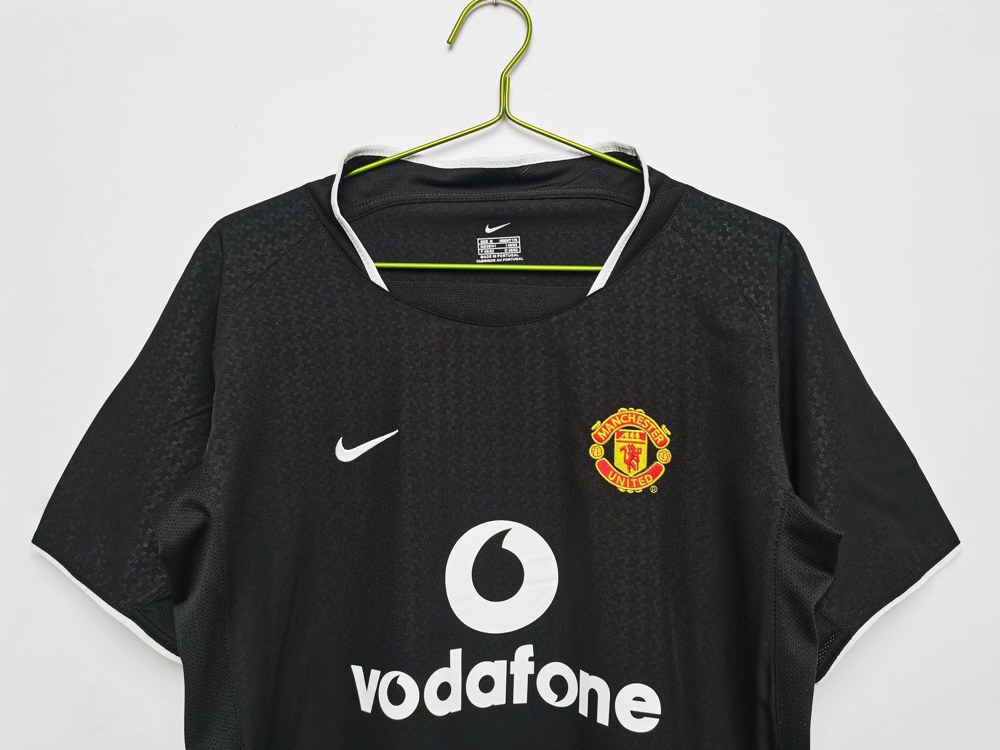 2003/04 away retro football shirt