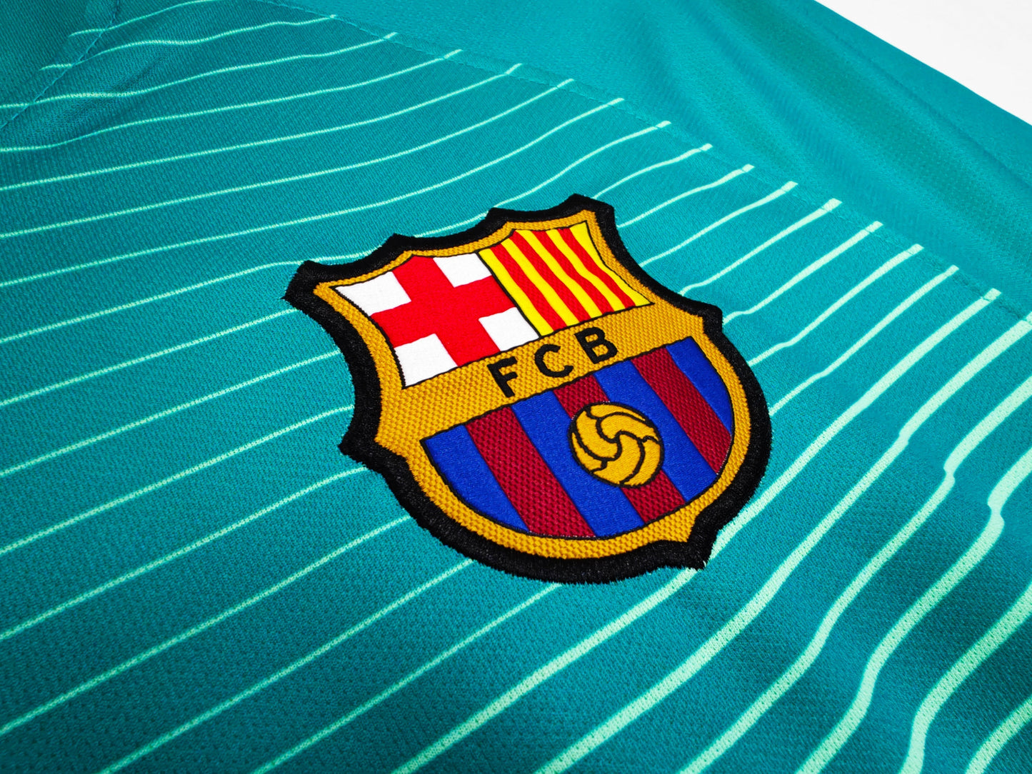 16/17 third retro football shirt