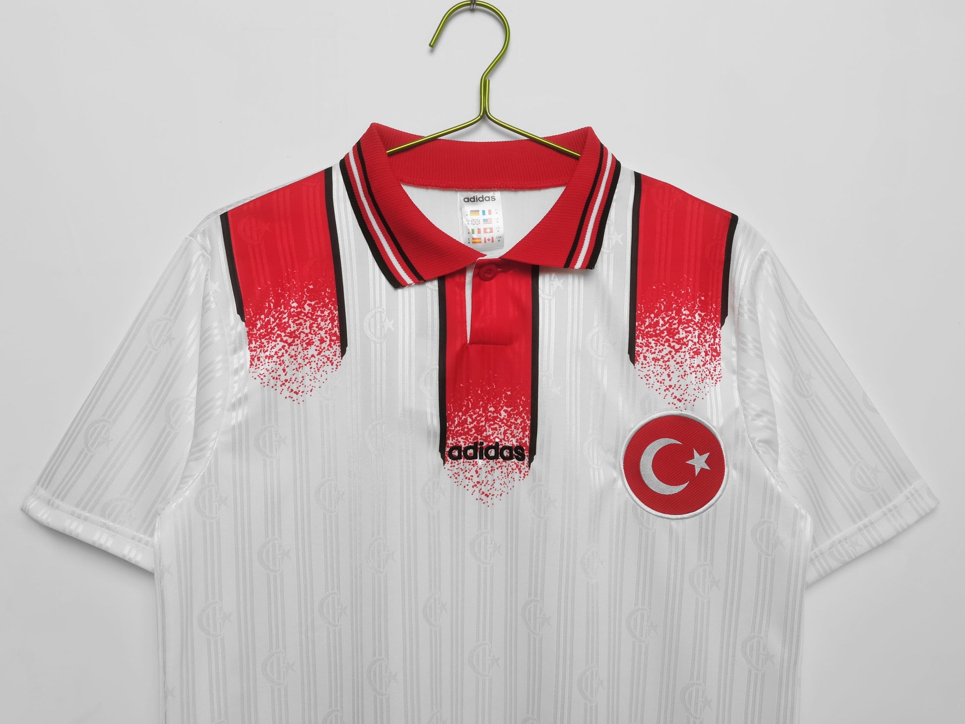 1996 away retro football shirt