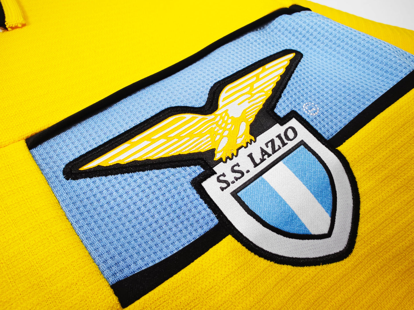 99/00 away retro football shirt