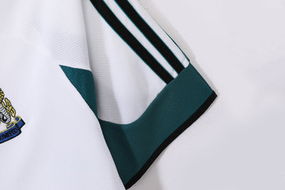 99/00 away retro football shirt