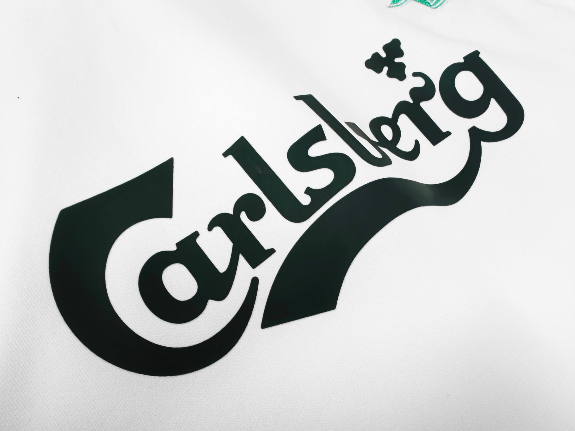 2006/08 away retro football shirt