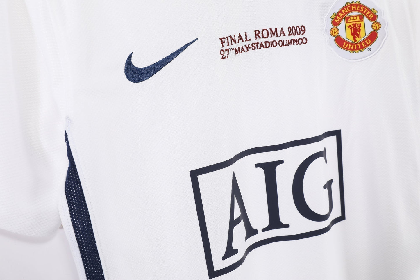 08/09 away retro football shirt