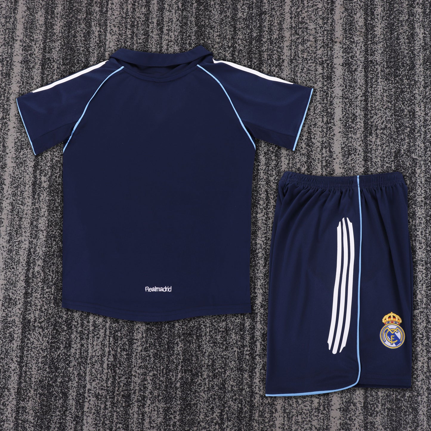 05/06 children's away football jersey